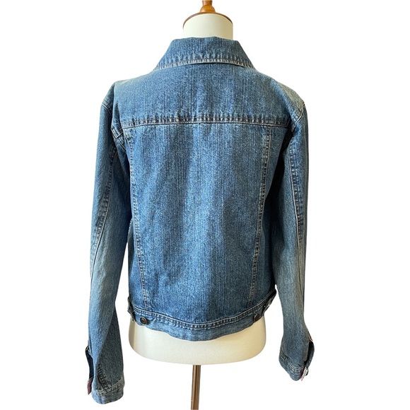 UPCYCLED MED-LT WASH DENIM JEANS JACKET PINK PAISLEY RIBBON AND CRYSTAL BUTTONS - Picture 5 of 10